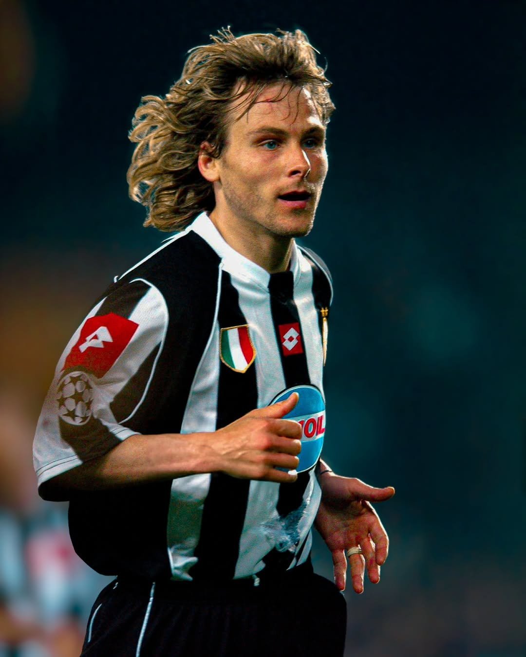 开云平台-包含巴塞罗那与尤文图斯上演激烈角逐的词条