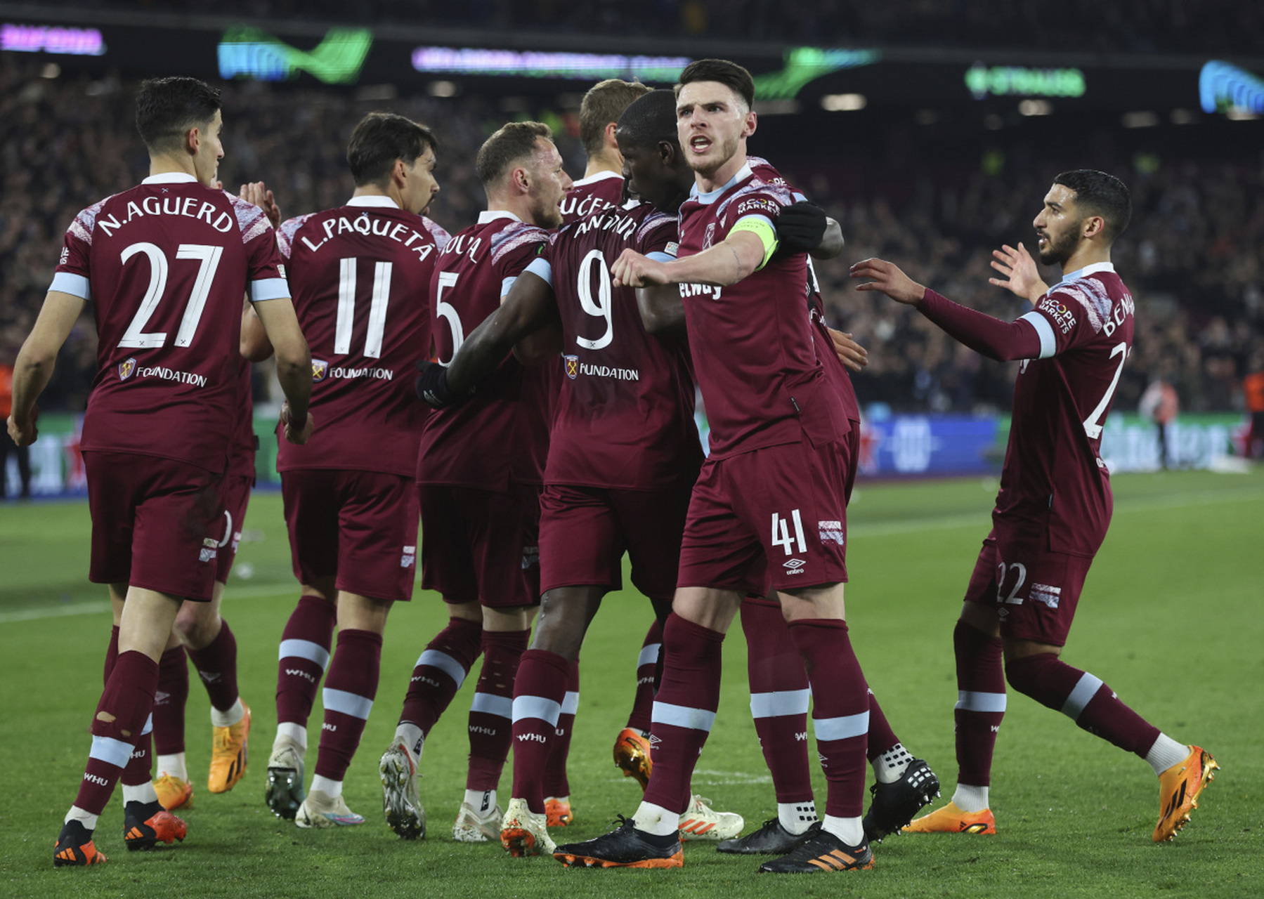 开云体育下载-纽卡斯尔主场不敌埃弗顿，遭遇连败的简单介绍