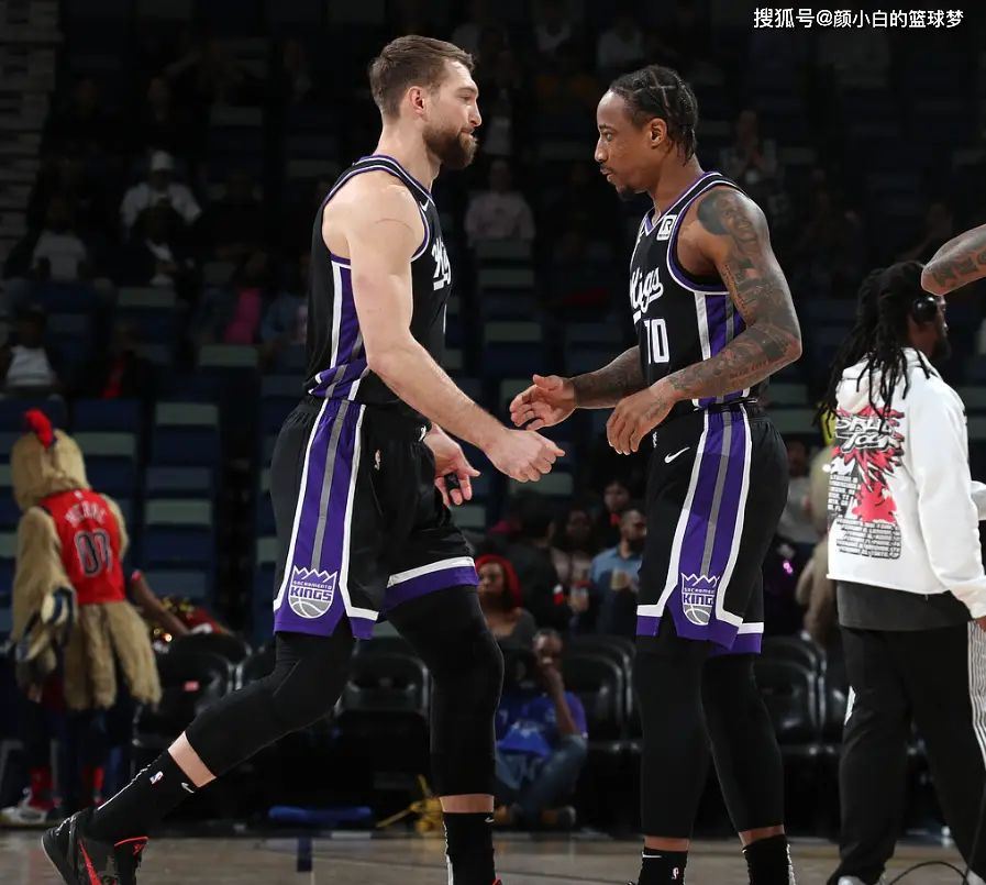 开云官网-鹈鹕客场不敌公牛，霍乐迪独中分