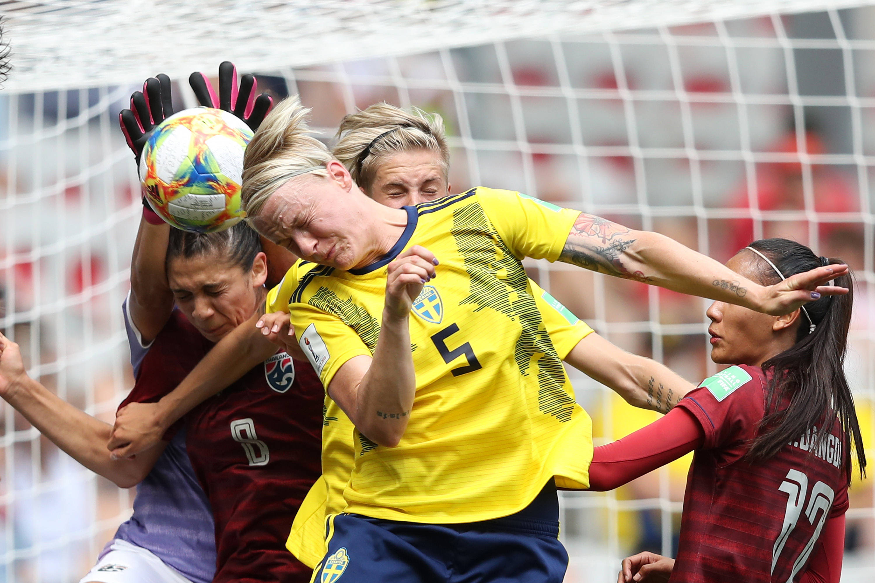 开云体育官方网站-欧洲足球赛事掀起热潮，各队士气高昂备战的简单介绍