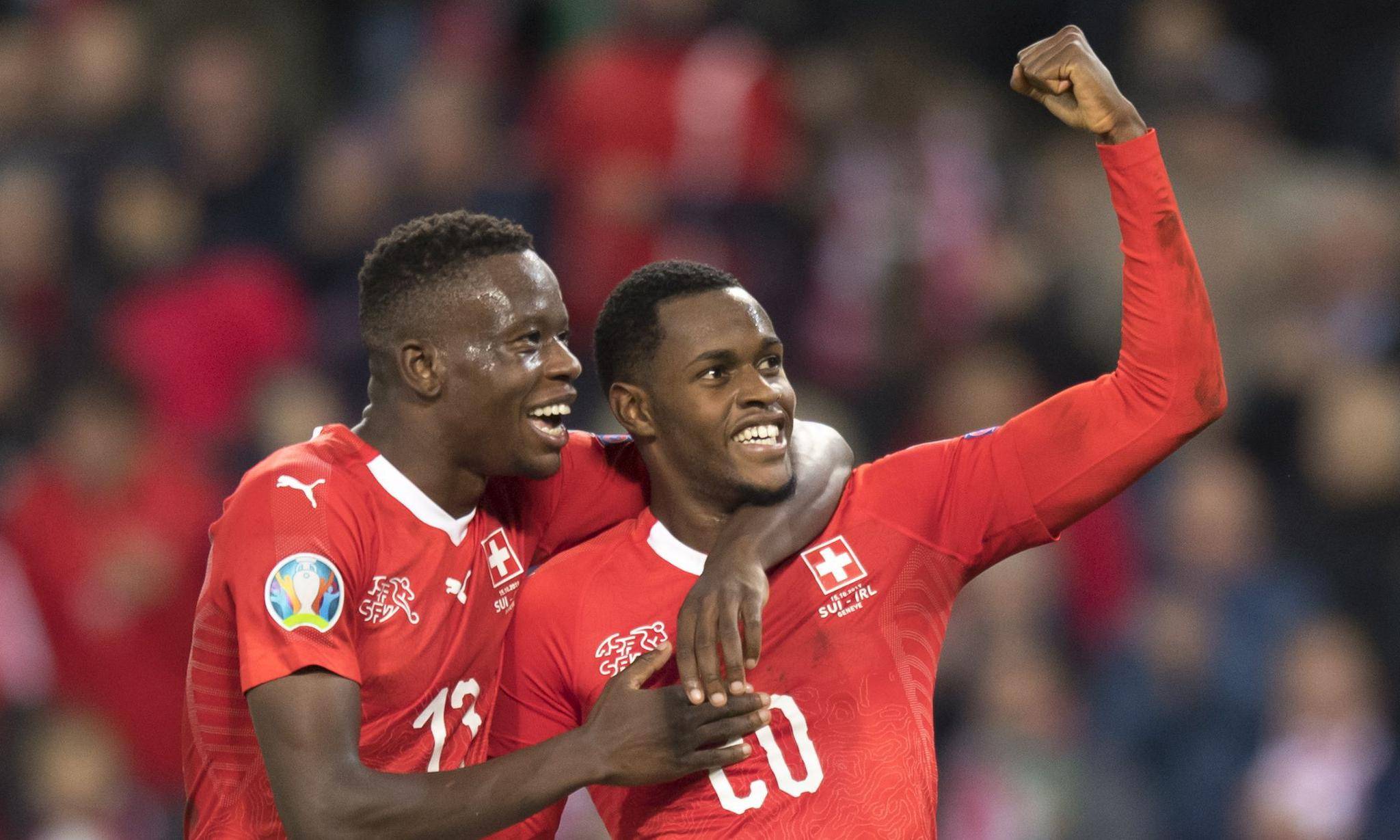 法兰克福球员的默契配合备受称赞的简单介绍