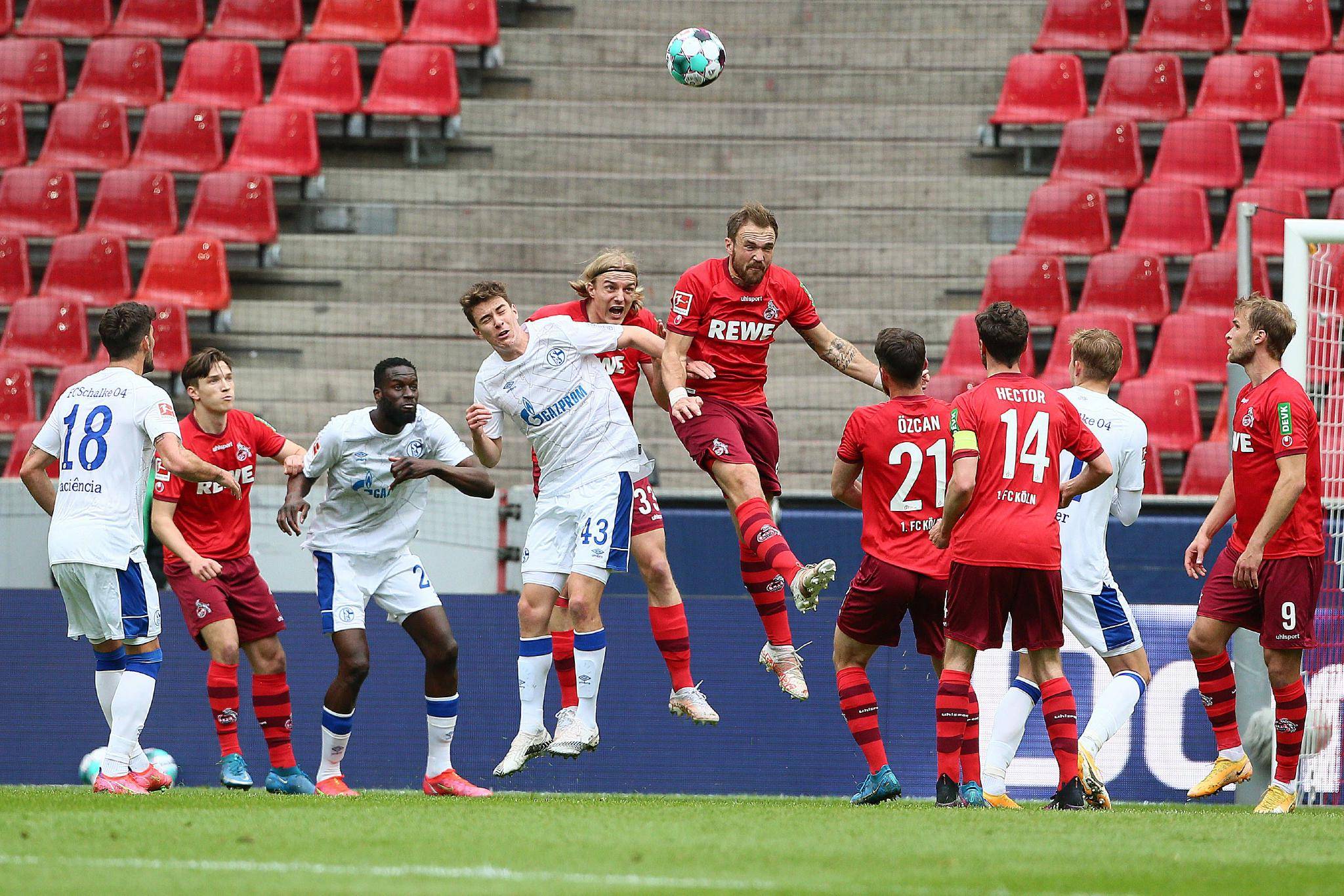 开云体育中国-奥格斯堡客场大胜，取得宝贵三分