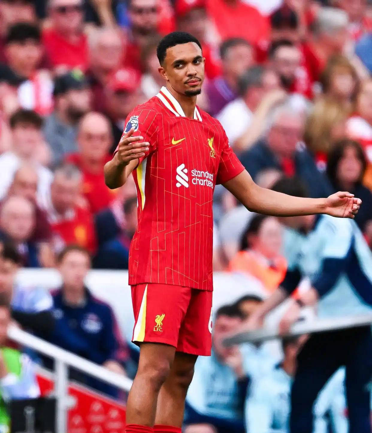 利物浦击败阿森纳，领先优势扩大