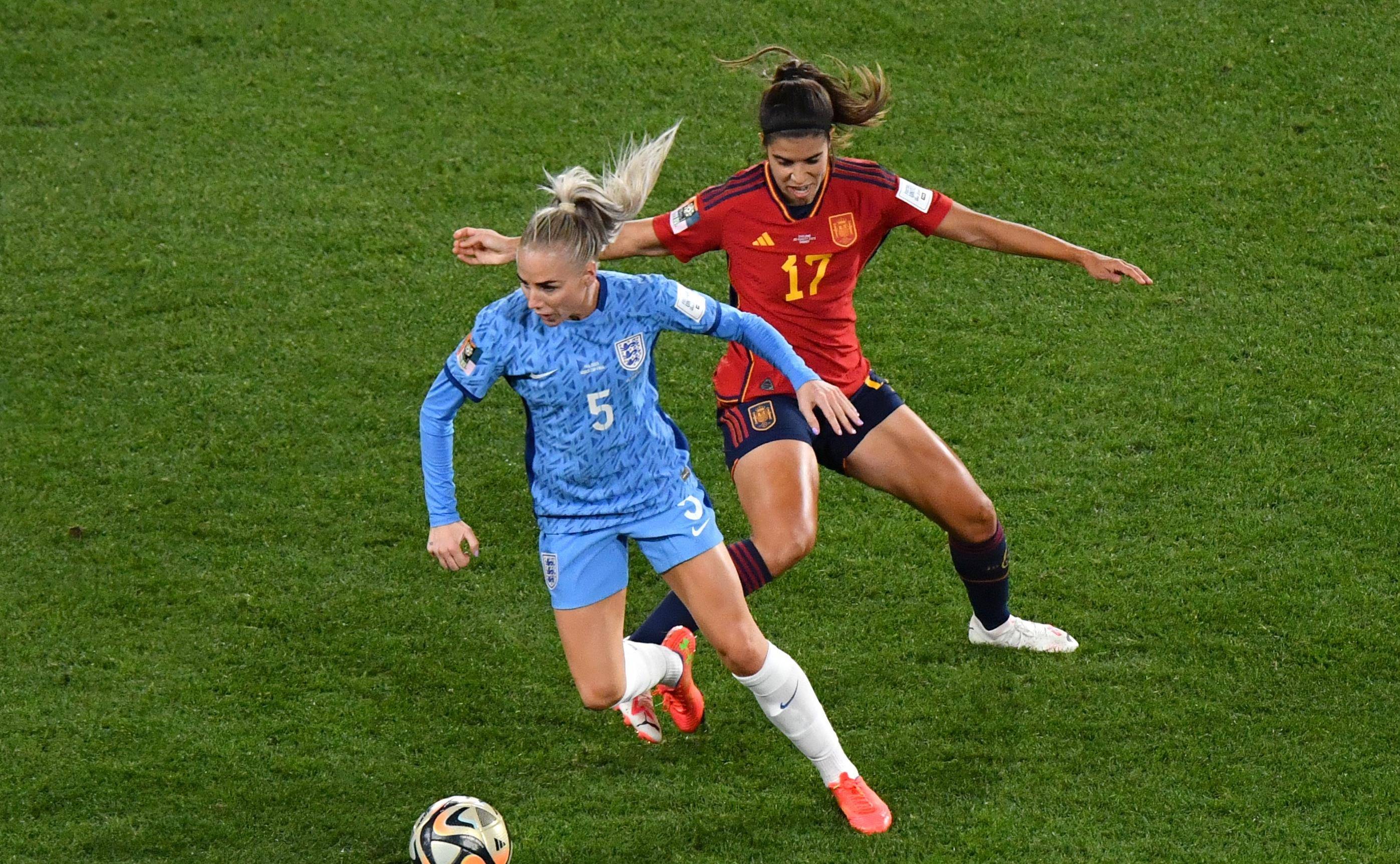 开云体育app-精湛技艺！女足比赛中球员们精彩表现