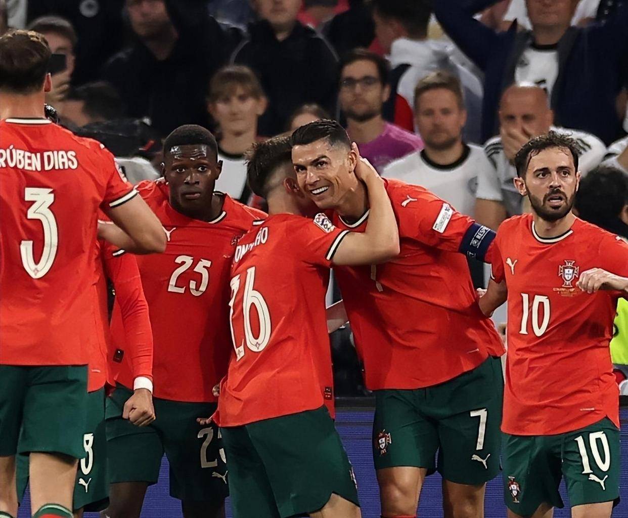 西班牙中场打进制胜球，险胜瑞士