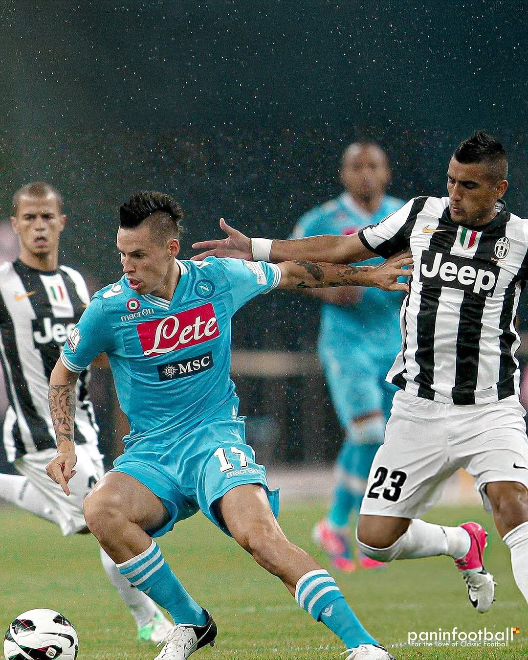 尤文图斯主场大胜热那亚，稳住领先位置