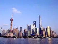 上海男篮主力受伤，团队齐心协力的简单介绍