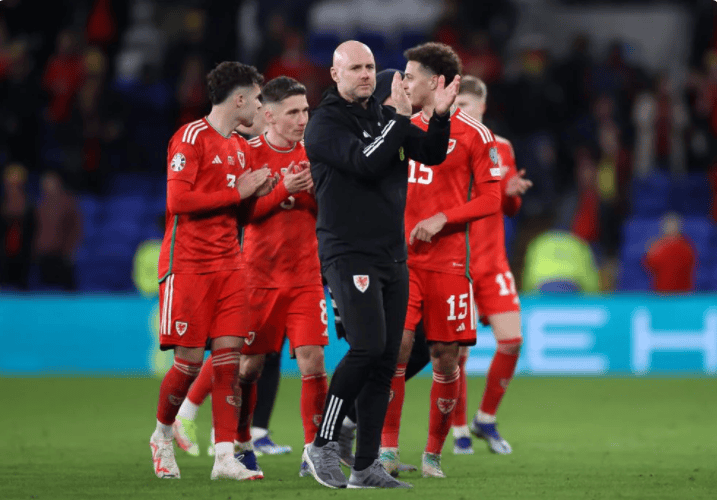 欧预赛晋级殊荣，艰难一役去保障