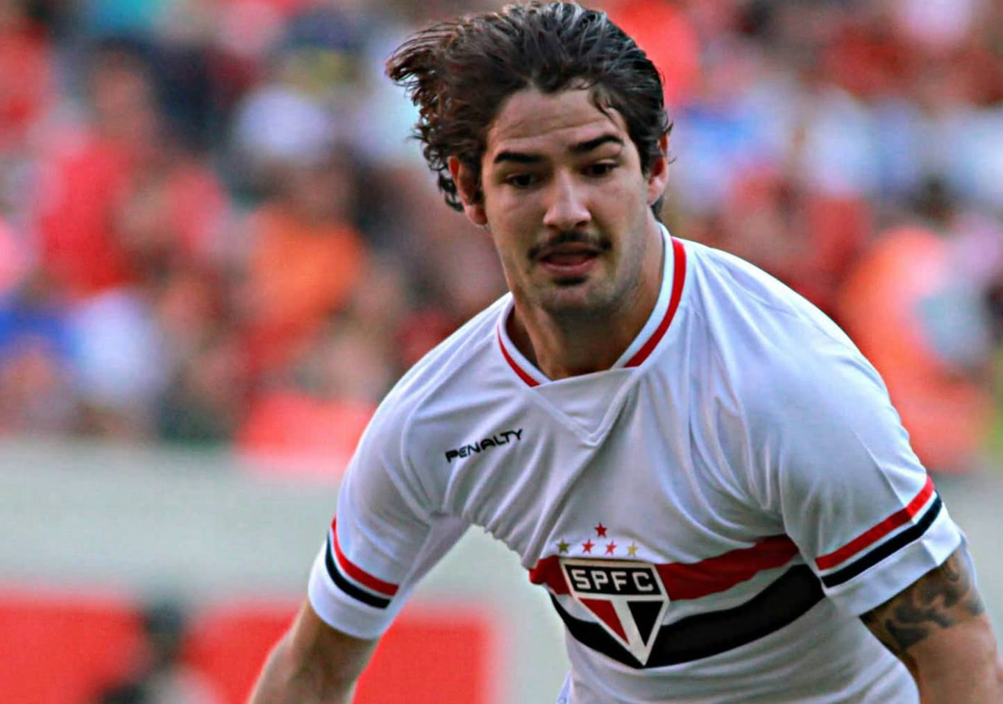 球队财政状况下降，俱乐部遭受压力的简单介绍