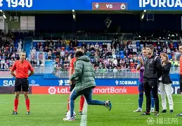 开云APP-赫拉尔纳力克埃瓦尔，喜获三分