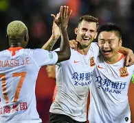 伯哈夫斯汉击败维洛弗尼，抢夺榜首的简单介绍