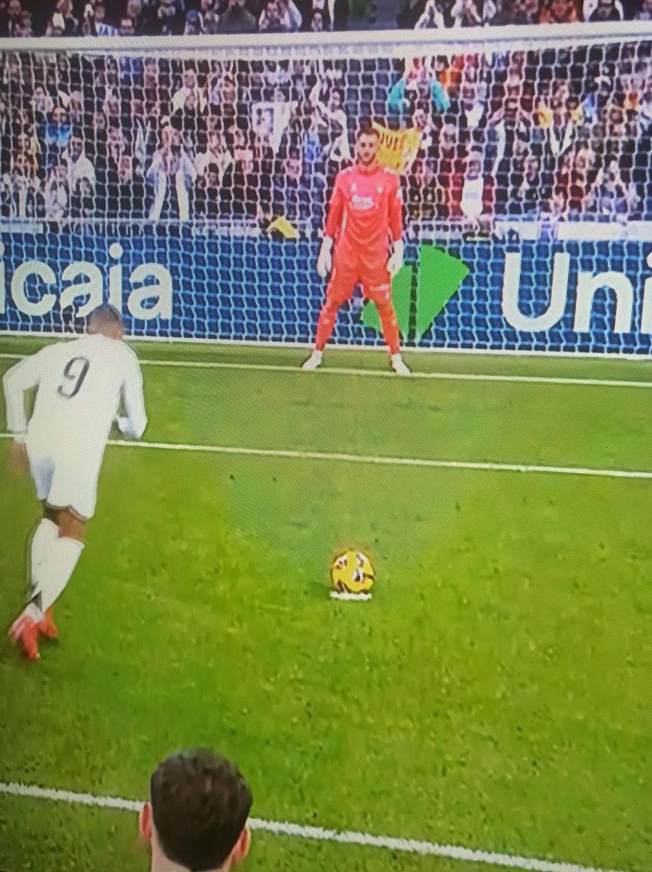 马德里竞技险胜贝蒂斯，西甲积分榜第二的简单介绍