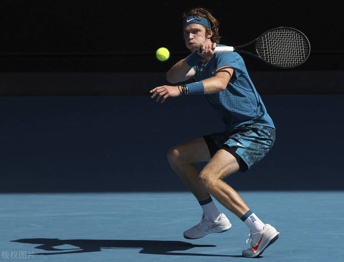 PSG鏖战100T，ShowMaker打出惊人五杀强强对话小组赛，锁定晋级资格的简单介绍