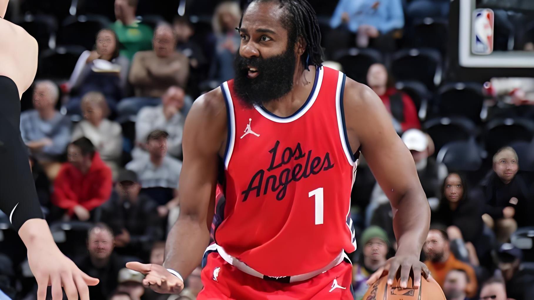 独行侠客队联手迎战快船疯