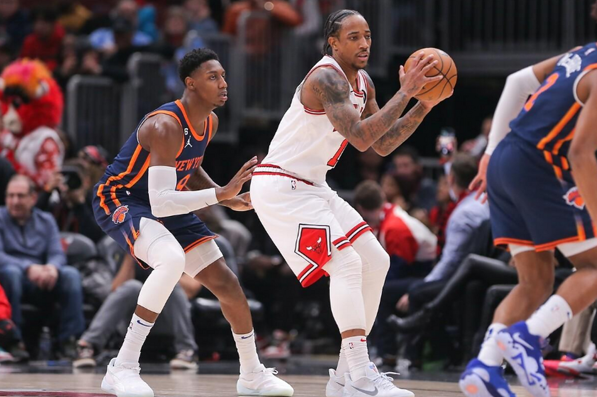 猛龙客场击败森林狼，范弗利特攻下25分的简单介绍