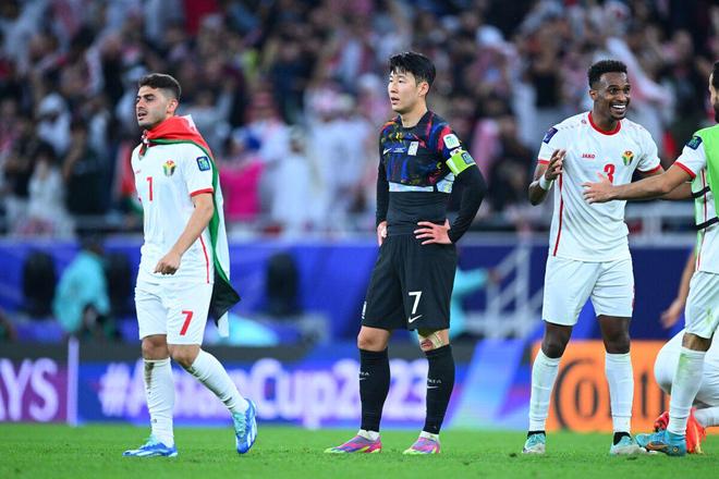 开云体育在线-伊朗劲旅豪取三分，晋级淘汰赛