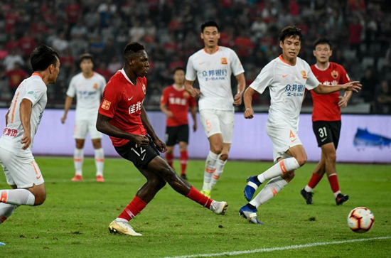 深圳佳兆业客场不敌武汉卓尔，遭遇失利