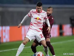 关于沙尔克在主场战平云达不莱梅，不败纪录延续的信息