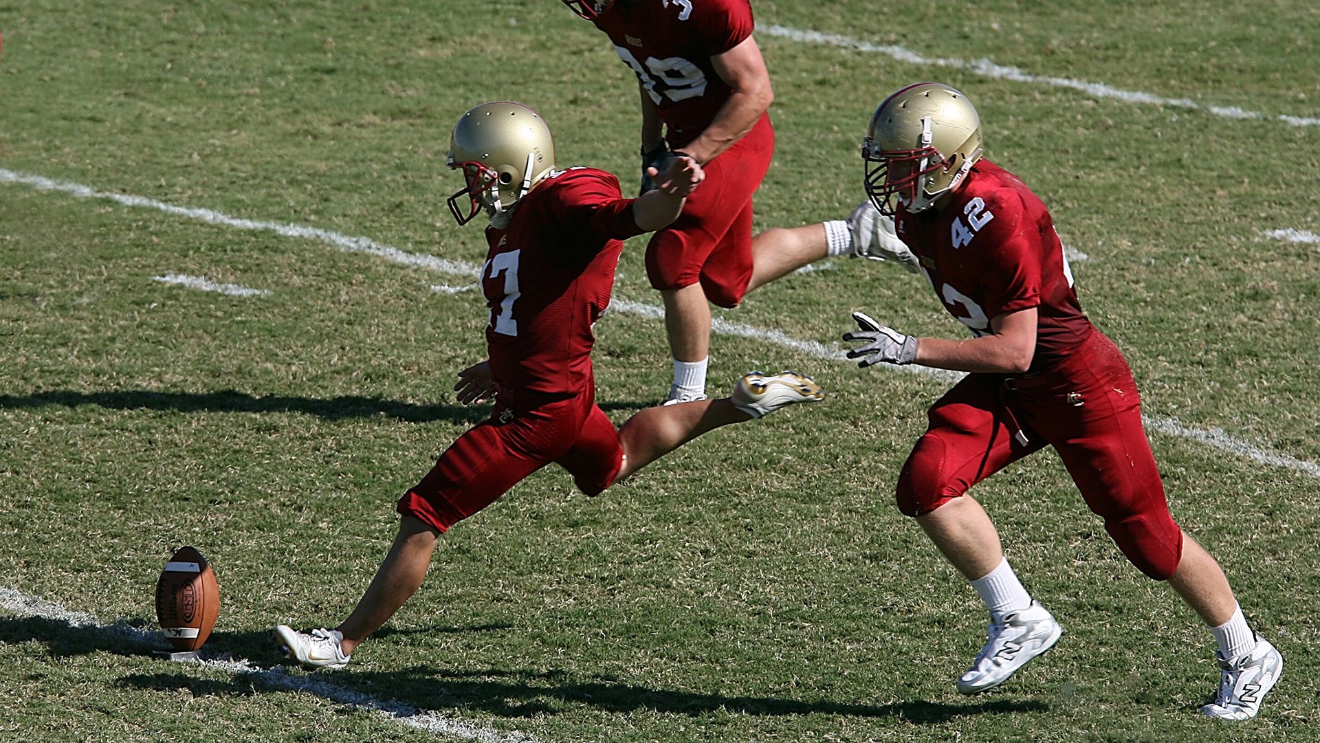 开云体育官方网站-布伦森炽燃宇宙，广东队稳如磐石，一场穿越篮球次元的火与冰对决