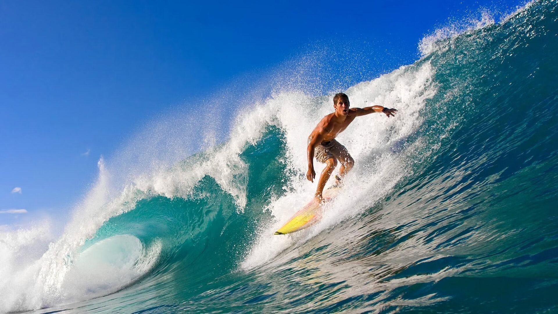 烽烟四起的缠斗，蛰伏的猛兽点燃赛道—唯有胜者无名