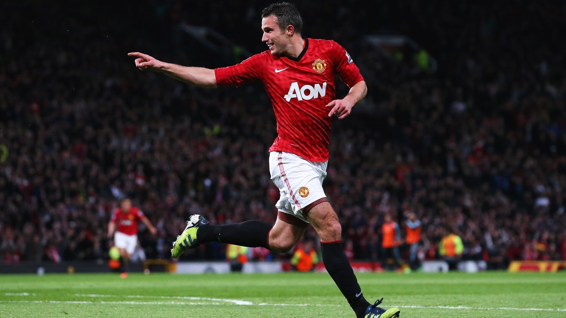 赛场双响，三狮军团硬仗告捷，东瀛神童快攻破纪录